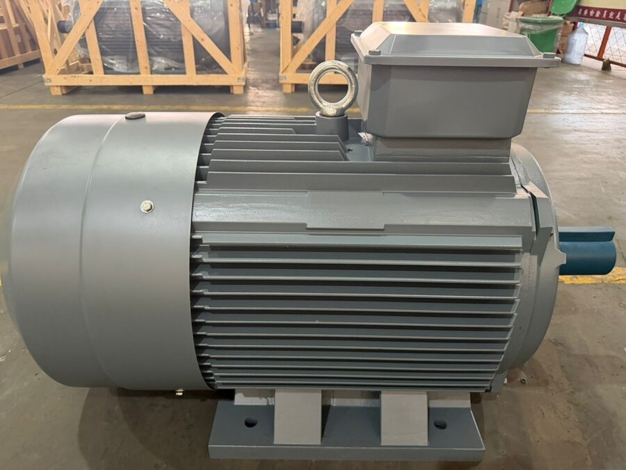 90 kW (125 HP) 1500 rpm 380 V Three Phase Electric Motor - Cast Iron - DRG MOTOR,