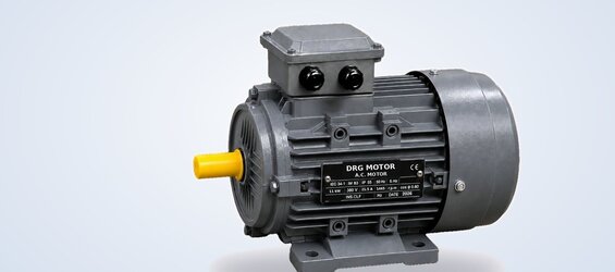 Choisir le moteur électrique d'une pompe hydraulique : calcul des kW selon pression et débit