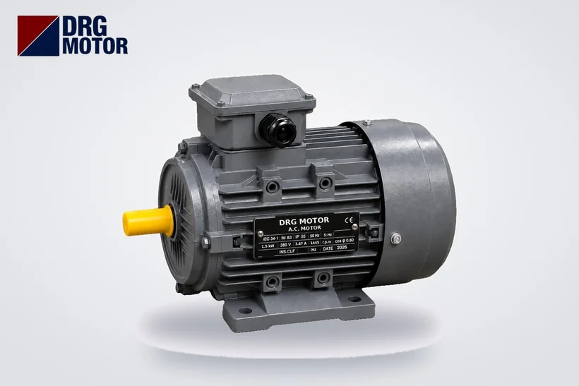 Moteur électrique triphasé gris DRG MOTOR – faire tourner un moteur triphasé en monophasé avec condensateur Moteur électrique triphasé gris DRG MOTOR – faire tourner un moteur triphasé en monophasé avec condensateur
